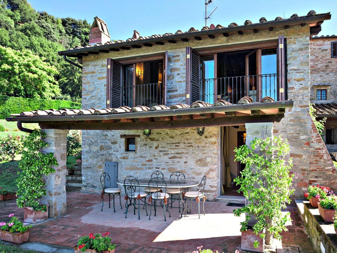 Villa Eleonora Ampinana Exteriör bild