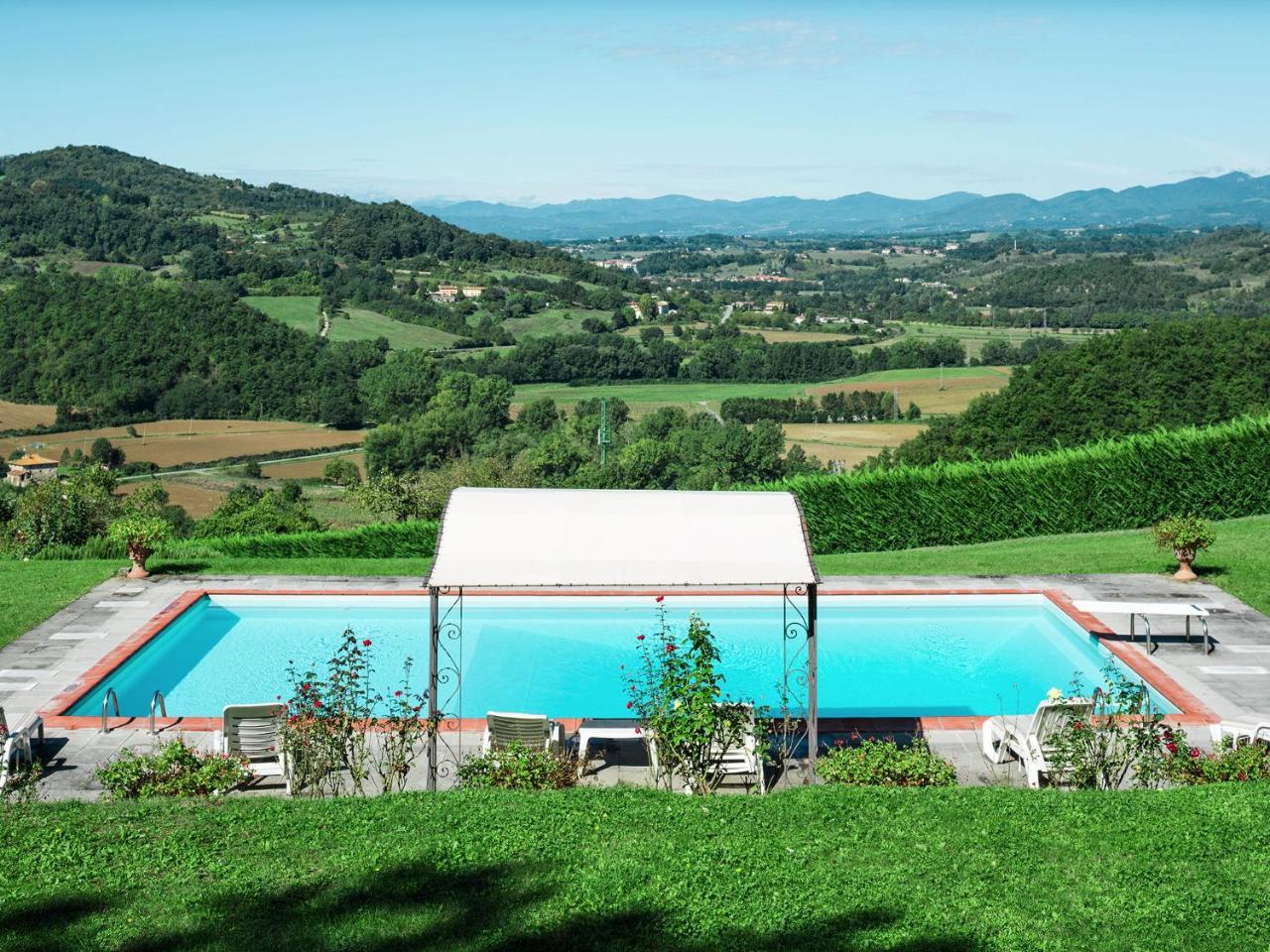 Villa Eleonora Ampinana Exteriör bild